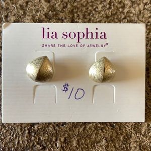 Loa Sophia matte gold earrings